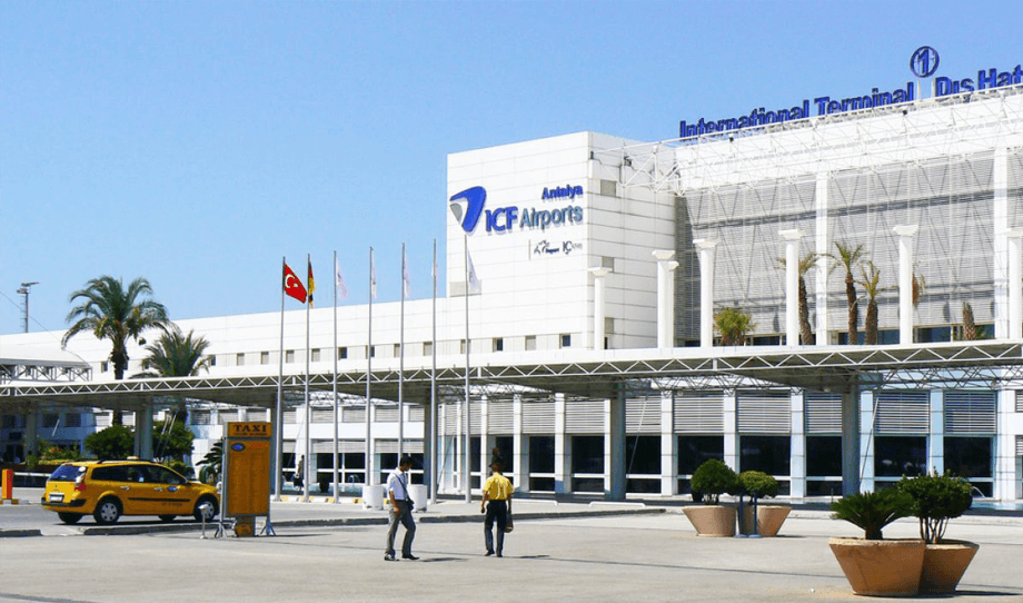 Antalya Flughafen Domestic (AYT)